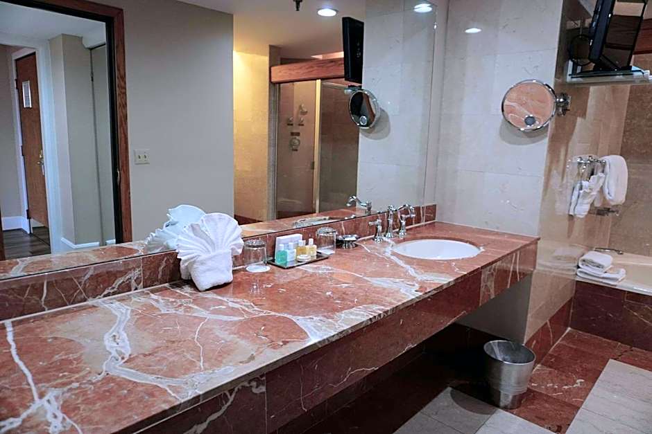 Haywood Park Hotel, Ascend Hotel Collection
