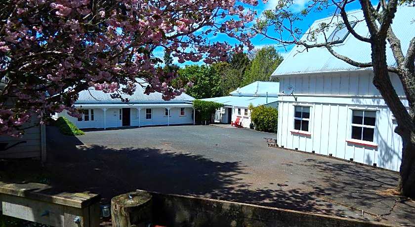 Lupton Lodge