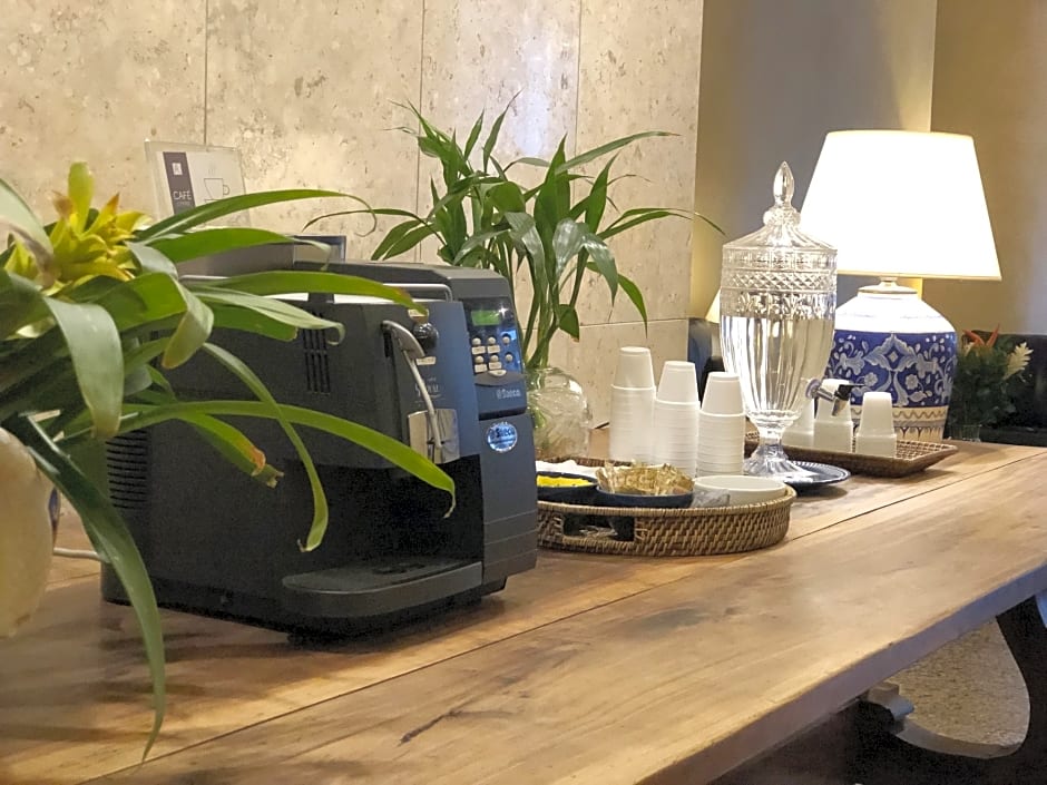 Rojas All Suites Hotel