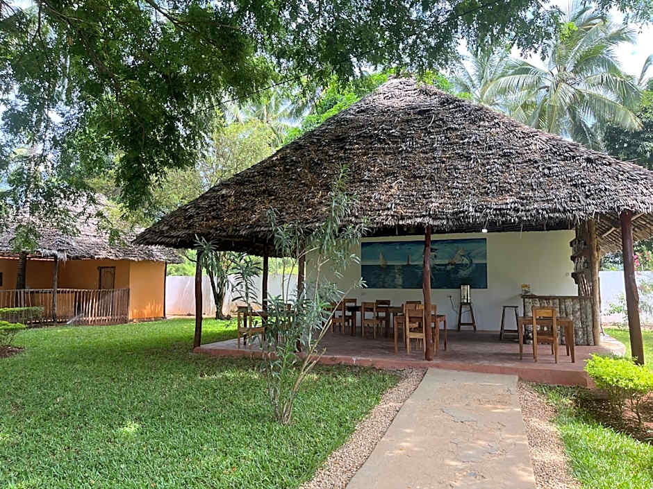 Calamari Beach Resort