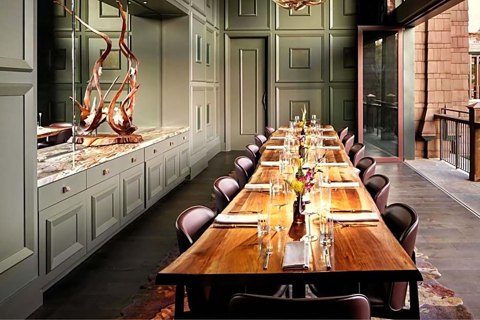 Grand Bohemian Lodge Greenville, Autograph Collection