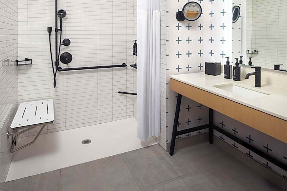 Canopy by Hilton Sioux Falls Downtown