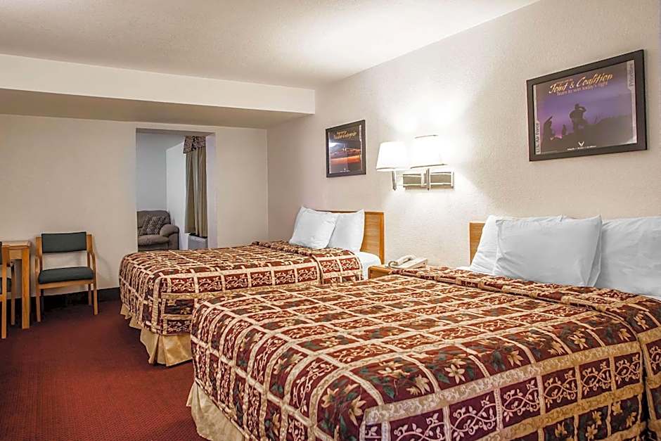 Econo Lodge Truman Inn