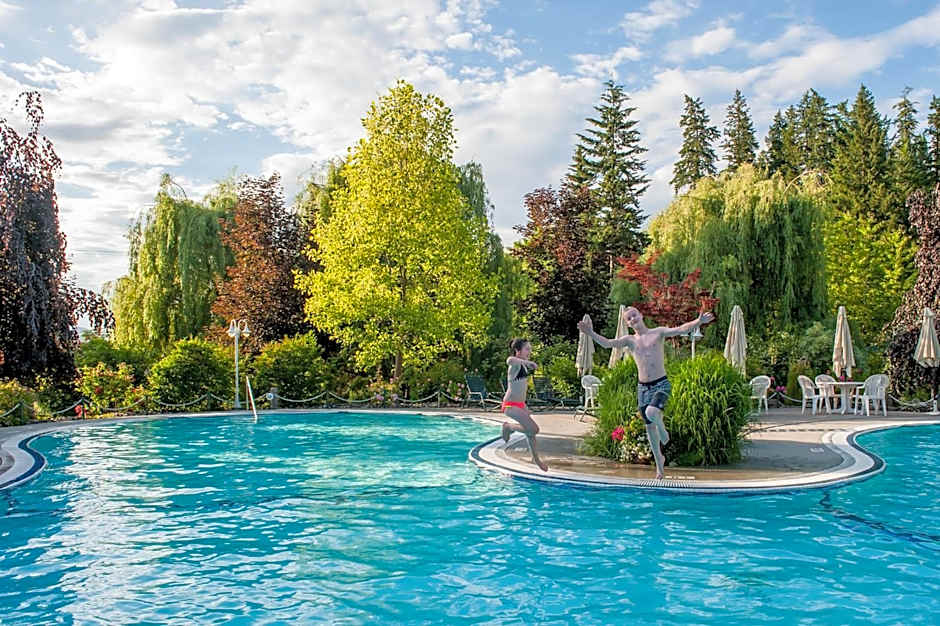 Hilltop Inn - Salmon Arm