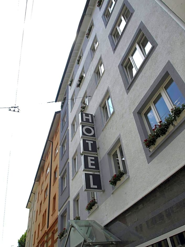 Central-Classic Hotel