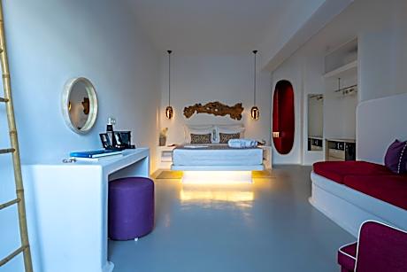 Honeymoon Suite Partial Sea View with Hot Tub