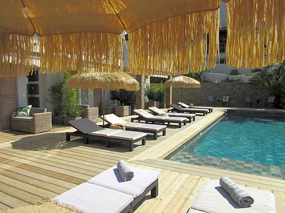 Villa Tricoli B&B avec Piscine