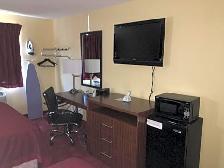 Deluxe Double Room with Two Double Beds - Non-Smoking