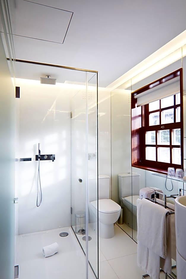 Oca Ribeira do Porto Hotel