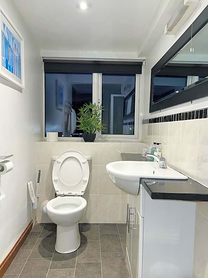 Ellies Guest House
