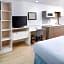 WoodSpring Suites Seattle Everett