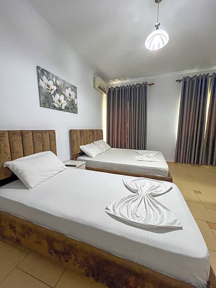 Hotel Rixhi