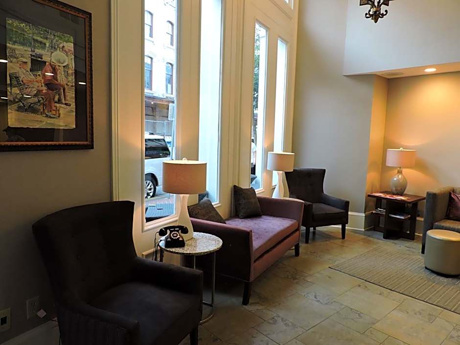 Best Western Plus St. Christopher Hotel