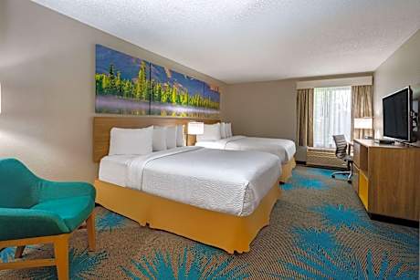 2 Queen Beds Non-Smoking