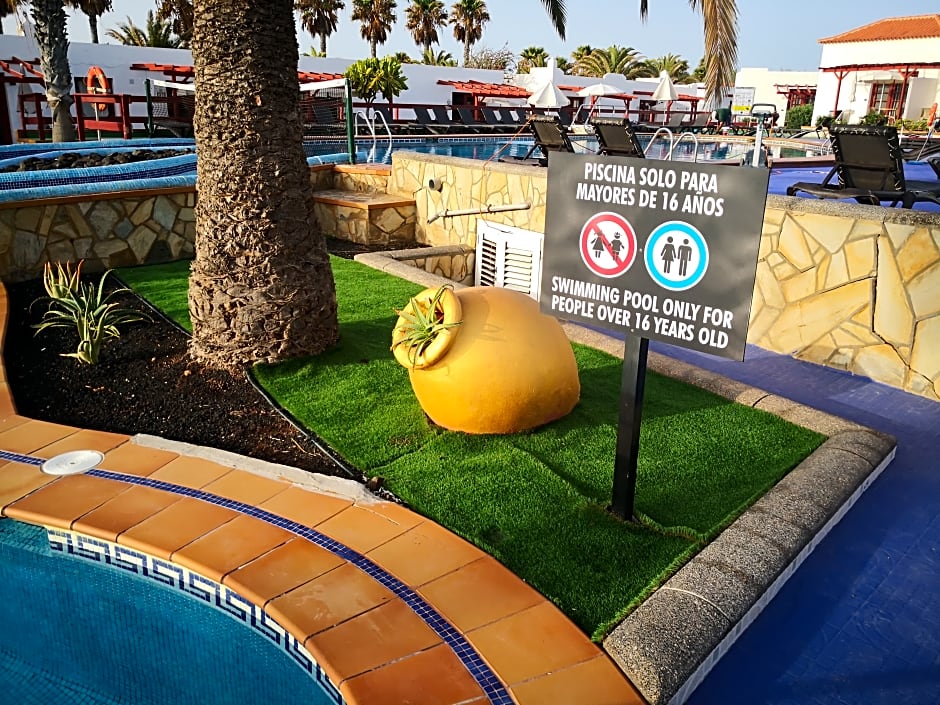 Apartamentos Castillo Beach