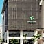 T+ PREMIUM HOTEL