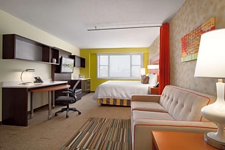 Premium King  Studio Suite - Non-Smoking