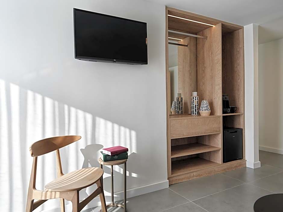 NLH Mati Seafront - Neighborhood Lifestyle Hotels