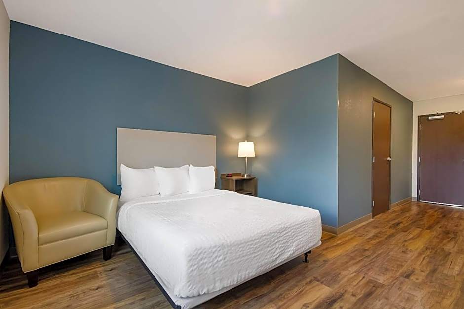 WoodSpring Suites Panama City Beach