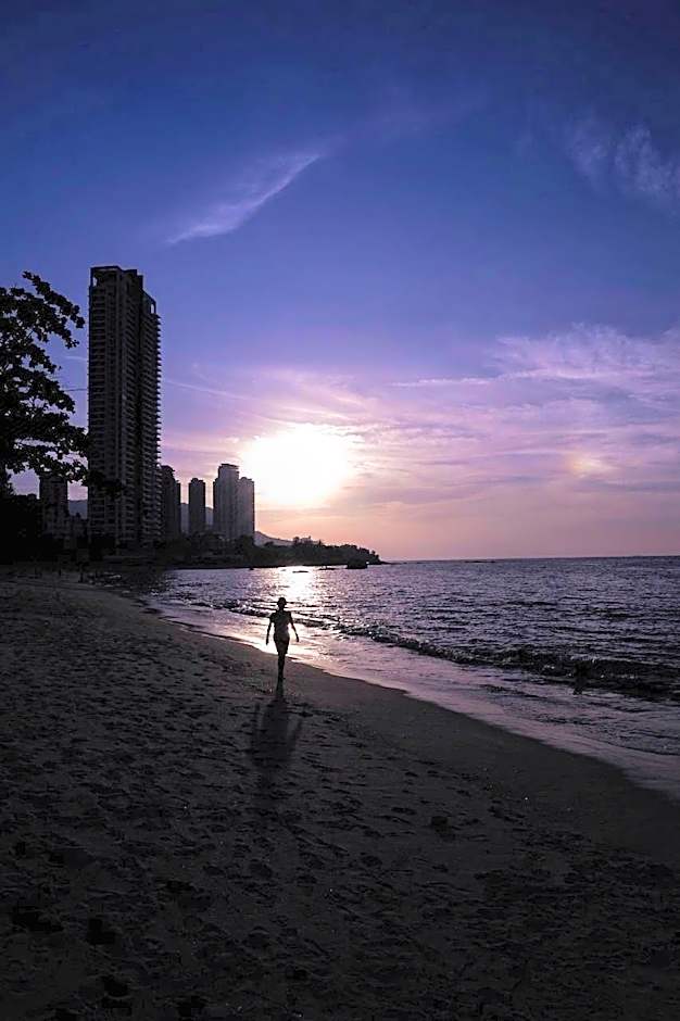 Hompton by the Beach Penang