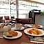 Hotel Plaza Suites