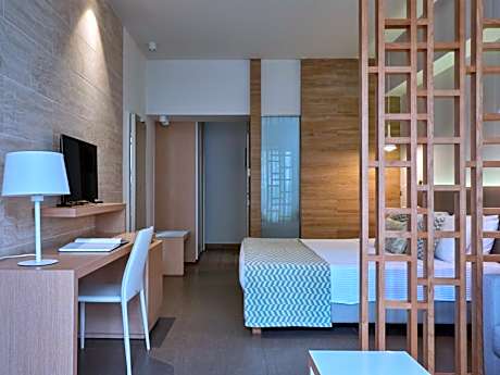 Superior Double Room Inland View