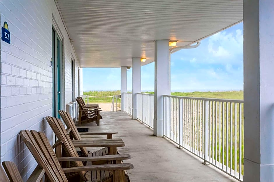 Days Inn by Wyndham Kill Devil Hills Oceanfront - Wilbur