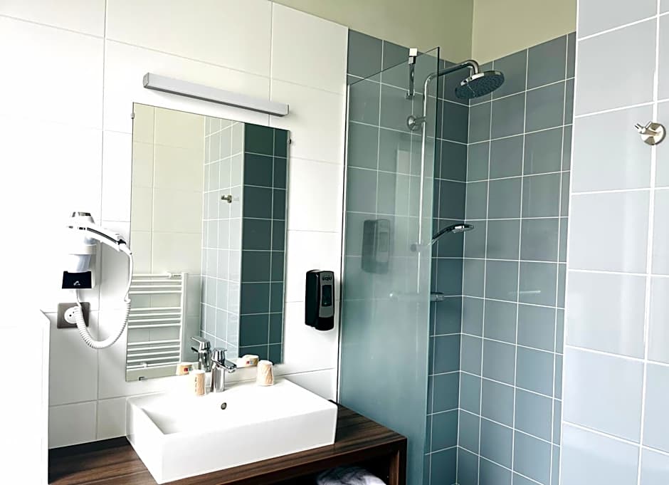 Hôtellerie L'Enclos Rey