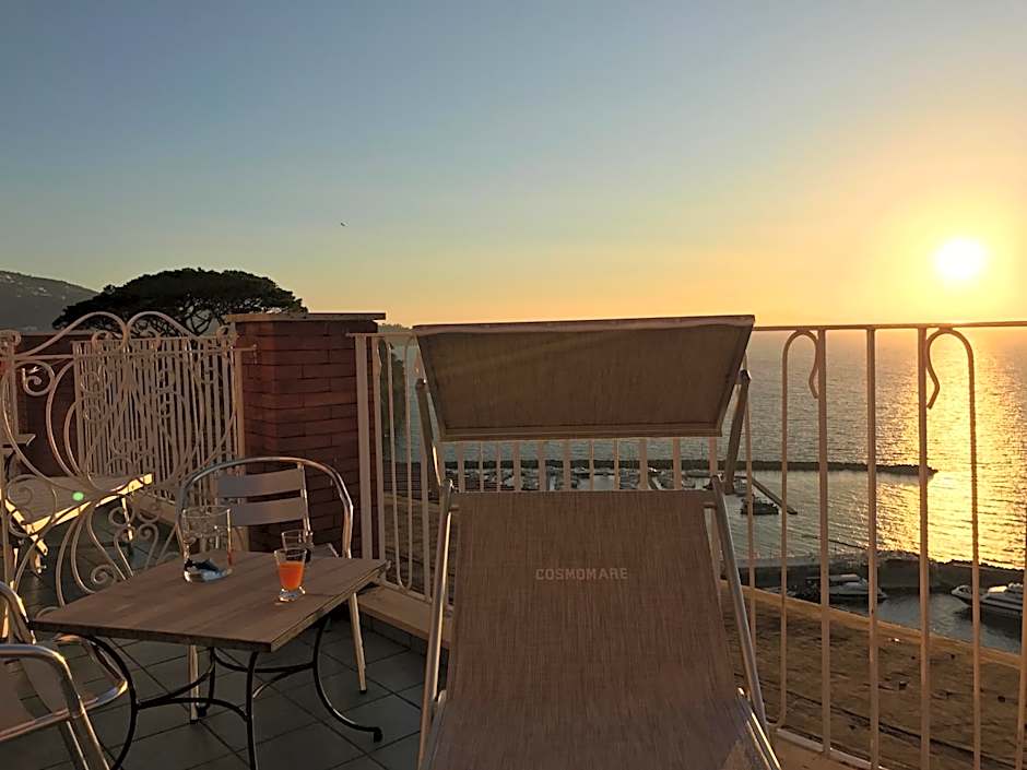 Hotel Cosmomare