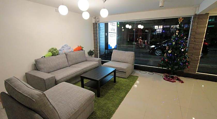 Napaville Huai Khwang Hostel