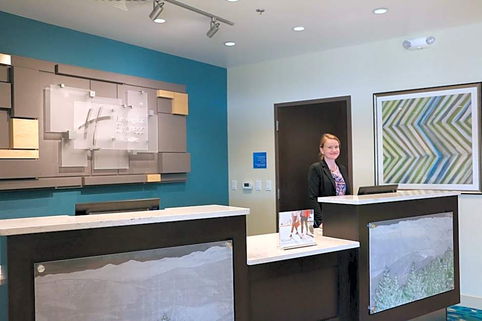 Holiday Inn Express & Suites Hendersonville SE - Flat Rock By IHG