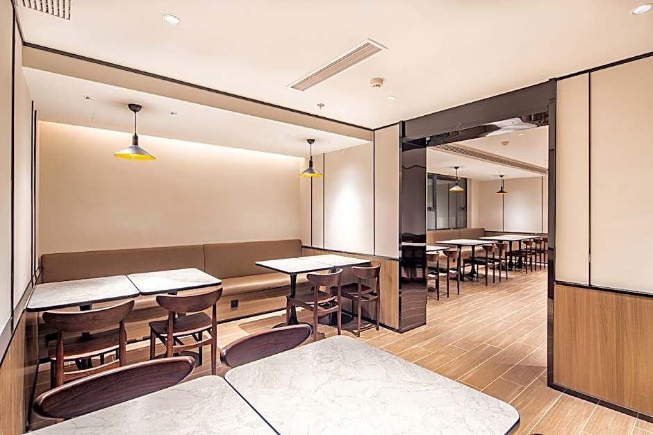 Hanting Hotel Puyang Huanghe Road