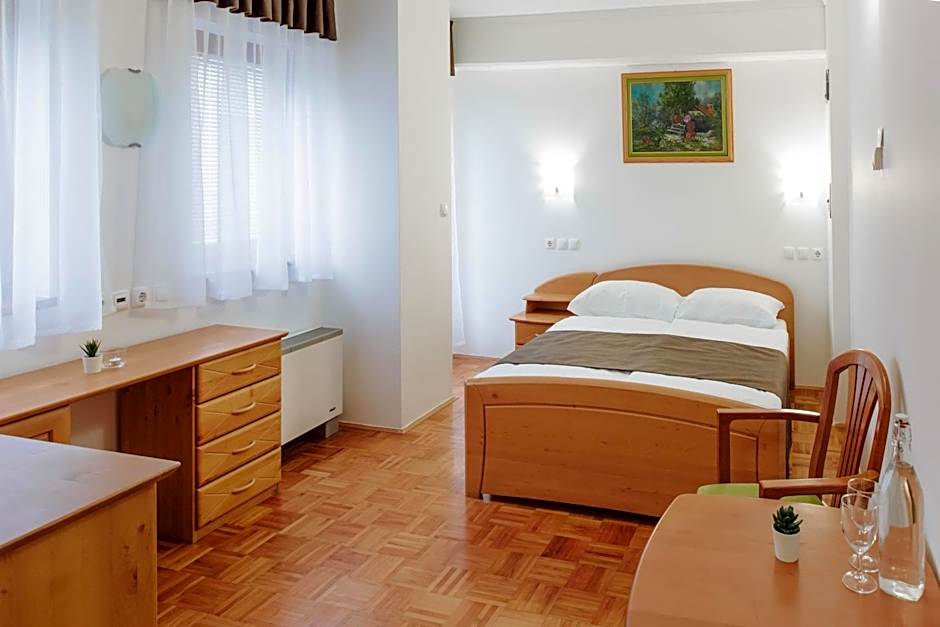 Bed & Breakfast Reaktiv