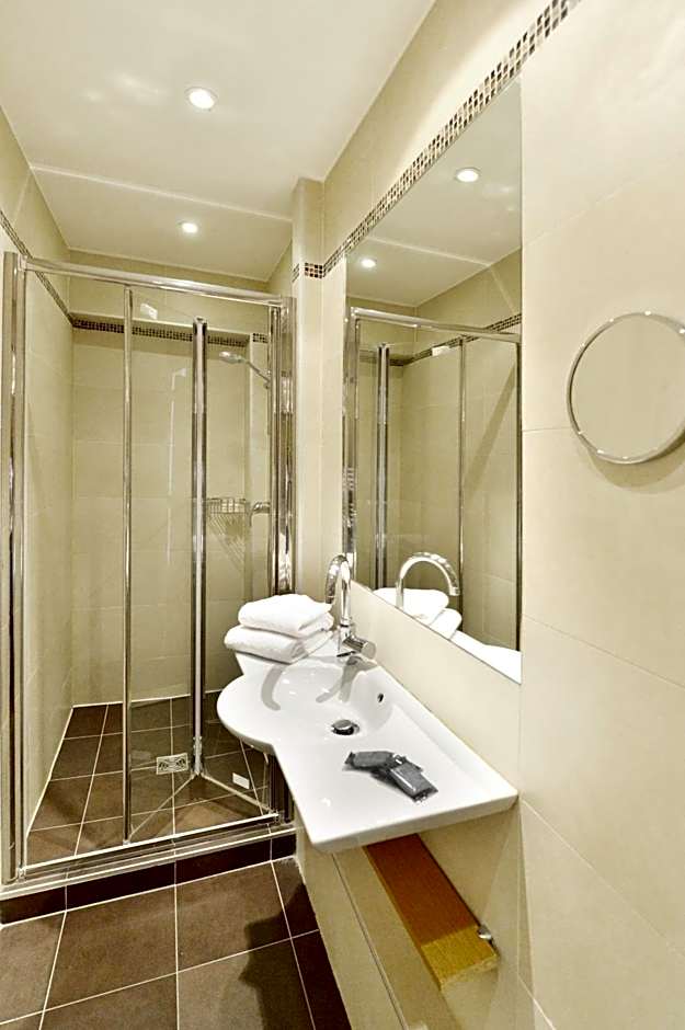 Hotel Renoir Montparnasse