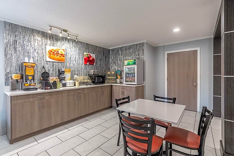 Quality Inn Cleveland North