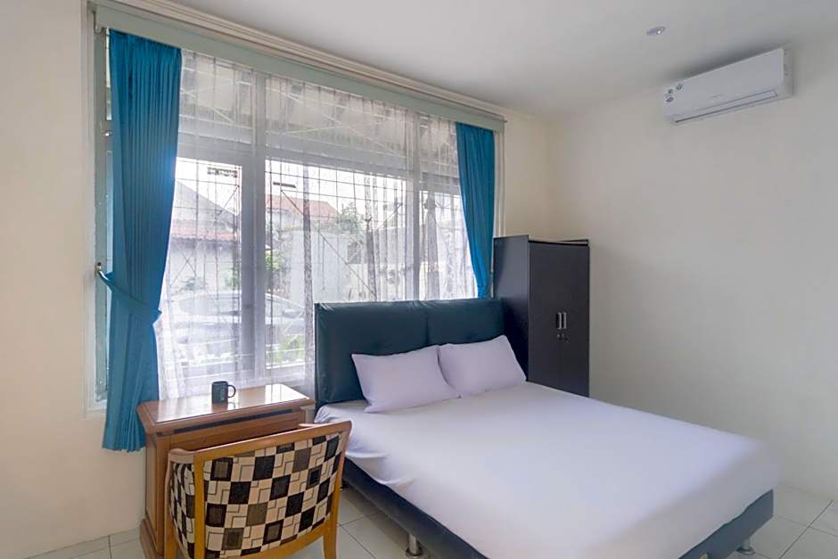 OYO Life 3055 Rumah Enin