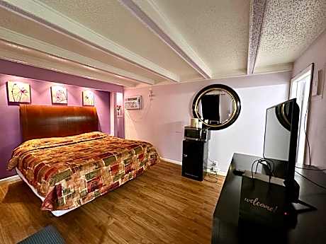 King Bed Non-Smoking