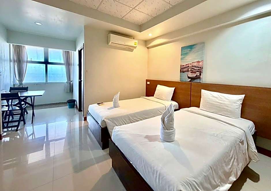 Century Grand Hotel