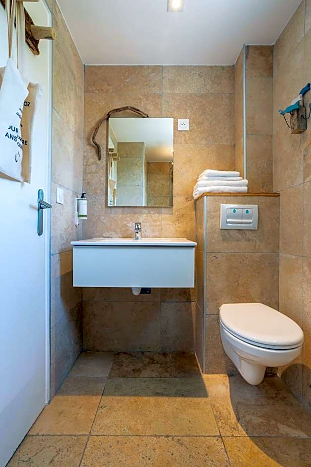 Hôtel Almanarre Plage - Hôtel Eco-Responsable face à la mer