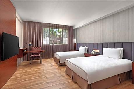 Standard Twin Room with Two Single Beds - Non-Smoking