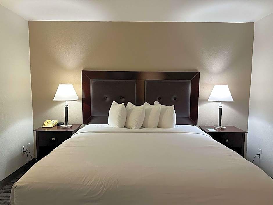 Quality Inn & Suites Everett