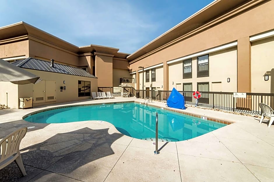 Hampton Inn By Hilton Caryville-I-75/Cove Lake-State Park