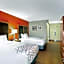 La Quinta Inn & Suites by Wyndham Williamsburg Historic Area