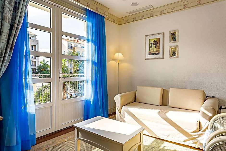 Beachfront Studios at IL Campanario Resort ILCTOP