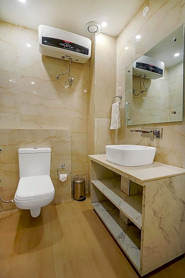 HOTEL SKY VIEW - Zirakpur, Chandigarh