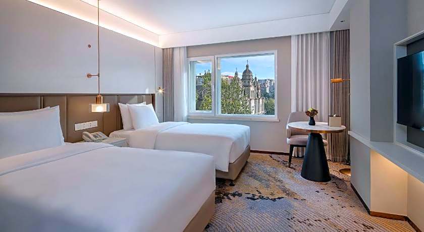 Sunworld Dynasty Hotel