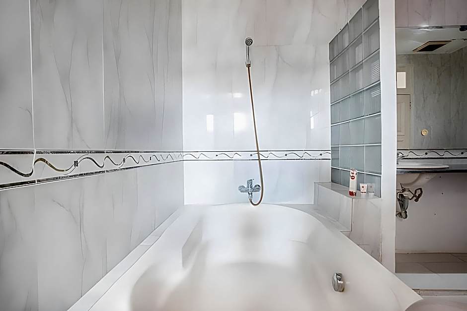 Capital O 332 Residence G17 Kemang