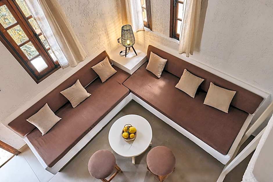 Mila Malia Studios Hotel