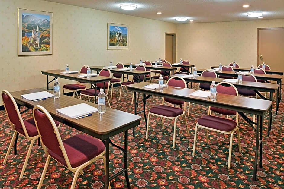 Holiday Inn Express Birch Run-Frankenmuth Area By IHG