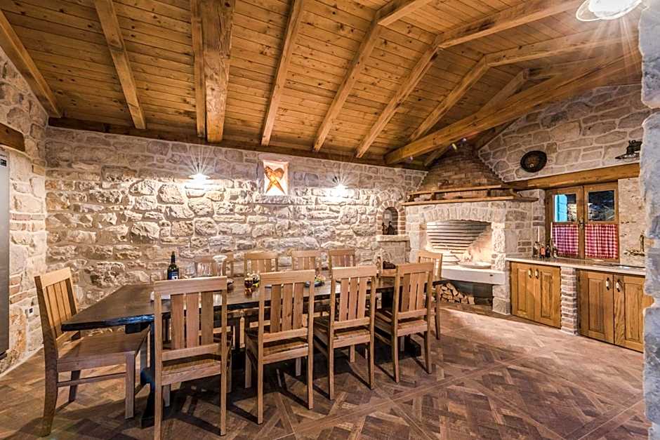 MY DALMATIA - Authentic villa Dumina with private heated pool